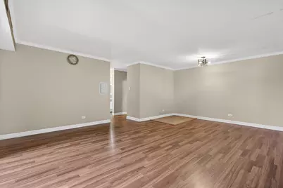 700 Perrie Drive #207, Elk Grove Village, IL 60007 - Photo 4