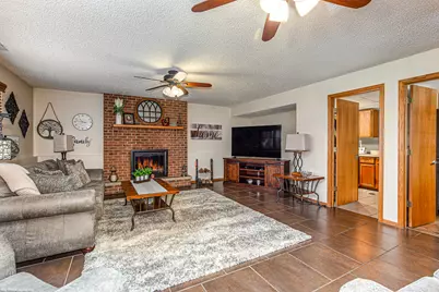 [Address not provided], New Lenox, IL 60451 - Photo 8