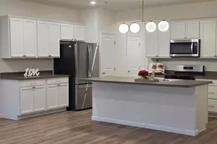 5933 Hawkweed Dr, Naperville, IL 60564 - Photo 8