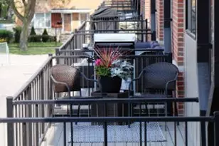 310 Lincoln St, Mount Prospect, IL 60056 - Photo 4