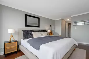 3930 N Pine Grove Ave, Chicago, IL 60613 - Photo 10