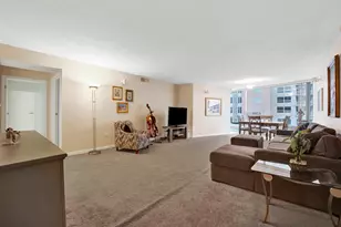 [Address not provided], Evanston, IL 60201 - Photo 14