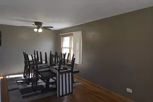 14057 S Hoxie Ave, Burnham, IL 60633 - Photo 4