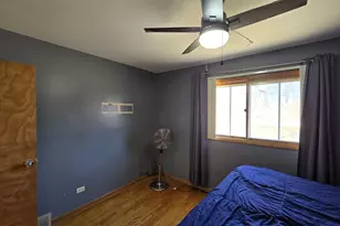 14057 S Hoxie Ave, Burnham, IL 60633 - Photo 10