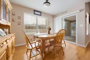 1310 Burry St, Joliet, IL 60435 - Photo 10