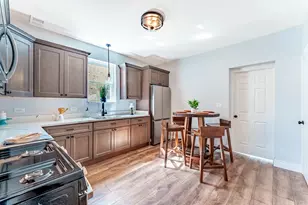 2636 Lombard Ave, Berwyn, IL 60402 - Photo 6