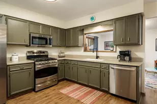 1369 Luanna Dr, Rockford, IL 61103 - Photo 24