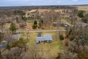 1369 Luanna Dr, Rockford, IL 61103 - Photo 6