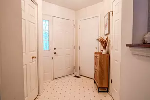 142 Kennebunk Ct, Glendale Heights, IL 60139 - Photo 6