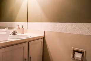 142 Kennebunk Ct, Glendale Heights, IL 60139 - Photo 8