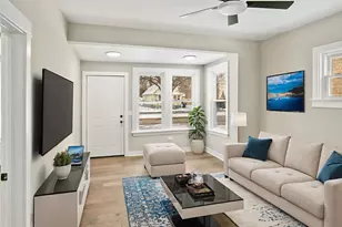 1009 8th St, Waukegan, IL 60085 - Photo 6