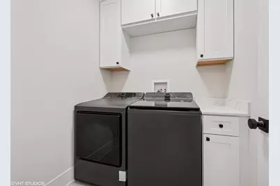 3920 N Bell Avenue, Chicago, IL 60618 - Photo 40