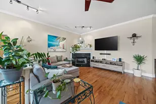 1801 W Addison St, Chicago, IL 60613 - Photo 4