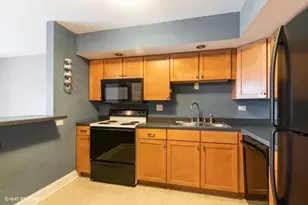 803 S Dwyer Ave, Arlington Heights, IL 60005 - Photo 4