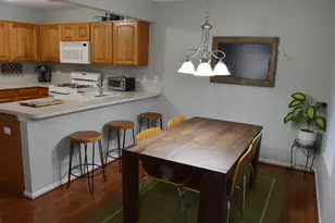 225 W Washington St, Oswego, IL 60543 - Photo 10