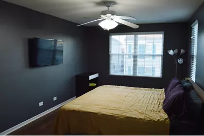 225 W Washington Street, Oswego, IL 60543 - Photo 16