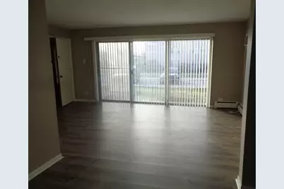 8651 W 82nd Avenue #1N, Hickory Hills, IL 60457 - Photo 2