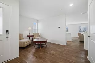 1145 Amber Dr, Cary, IL 60013 - Photo 4