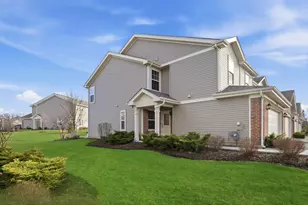 1145 Amber Dr, Cary, IL 60013 - Photo 2