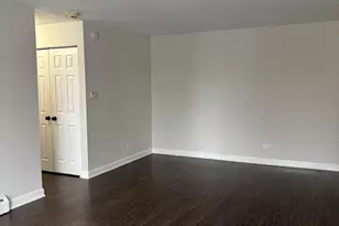 801 E Miner Street E, Arlington Heights, IL 60004 - Photo 2