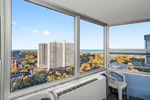 720 W Gordon Terrace, Chicago, IL 60613 - Photo 24