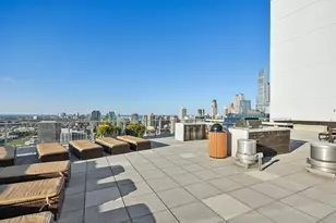 303 W Ohio St, Chicago, IL 60654 - Photo 22