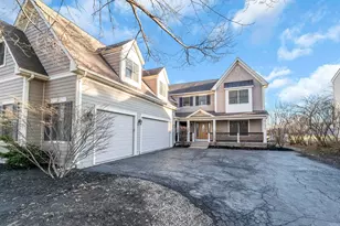 141 Walnut St, Libertyville, IL 60048 - Photo 2