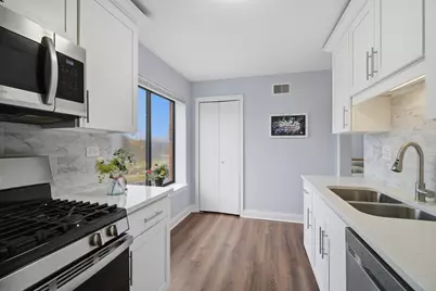 263 S Clubhouse Drive S #304, Palatine, IL 60074 - Photo 10