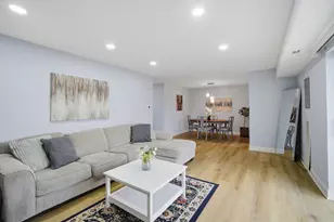 263 S Clubhouse Dr S, Palatine, IL 60074 - Photo 4