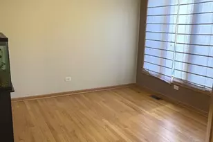 18212 Glen Swilly Cir, Tinley Park, IL 60477 - Photo 2