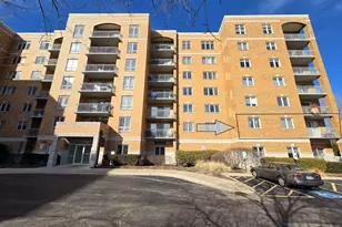 6815 N Milwaukee Ave, Niles, IL 60714 - Photo 4