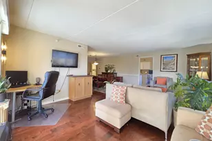 6815 N Milwaukee Ave, Niles, IL 60714 - Photo 24