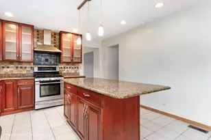 336 W Morris Ave, Lombard, IL 60148 - Photo 4