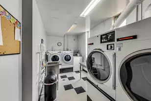 201 Thames Pkwy, Park Ridge, IL 60068 - Photo 20