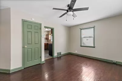 1105 Woodlawn Circle, Waukegan, IL 60085 - Photo 6