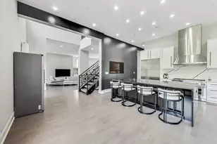 1331 Pfingsten Rd, Northbrook, IL 60062 - Photo 10