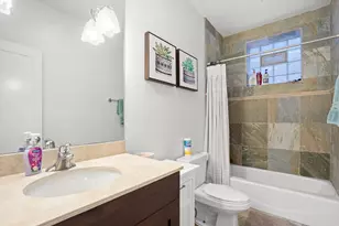 1511 W Walton St, Chicago, IL 60642 - Photo 24