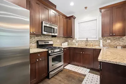 1511 W Walton Street #1, Chicago, IL 60642 - Photo 8