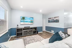 301 Andrew Dr, Yorkville, IL 60560 - Photo 6