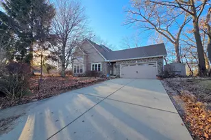 1025 Rosewood Dr, Carpentersville, IL 60110 - Photo 1