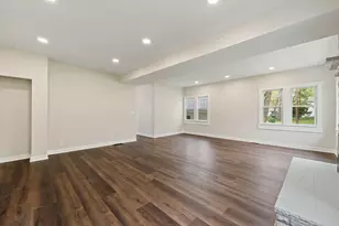 6N362 Riverside Dr, Saint Charles, IL 60174 - Photo 8