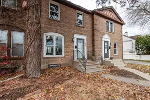 308 W Greenwood Ave, Waukegan, IL 60087 - Photo 2