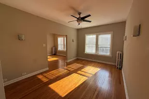 838 E 53rd St, Chicago, IL 60615 - Photo 2