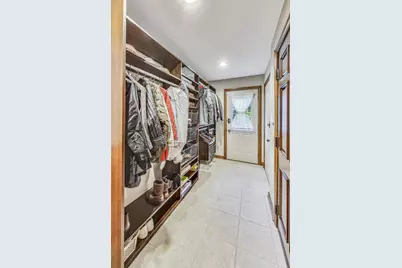 [Address not provided], Lincolnwood, IL 60712 - Photo 20