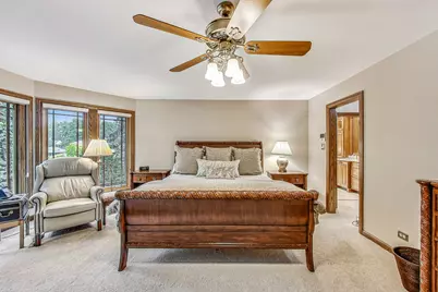 [Address not provided], Lincolnwood, IL 60712 - Photo 8