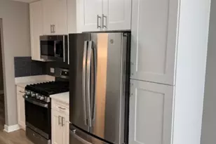 [Address not provided], Glenview, IL 60025 - Photo 6