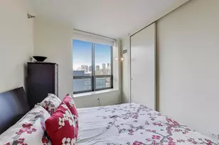 400 N La Salle Dr, Chicago, IL 60610 - Photo 16