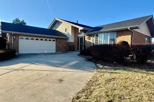 8548 Bethany Ln, Tinley Park, IL 60487 - Photo 1