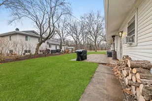 3S481 Osage Dr, Glen Ellyn, IL 60137 - Photo 22