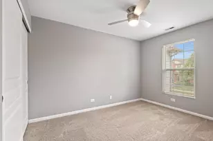 533 Metropolitan St, Aurora, IL 60502 - Photo 10